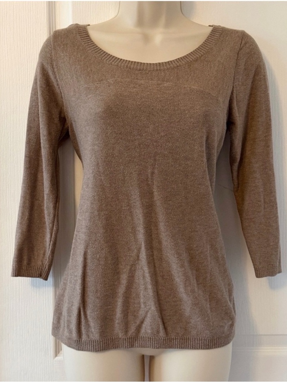 GAP Taupe Lightweight Knit Sweater Scoop Neck 3/4 Sleeve Size S